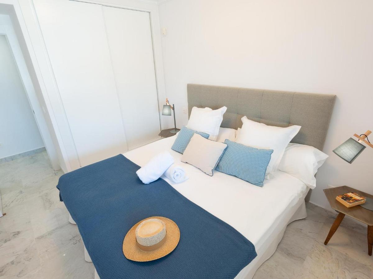 Apartamento Vacation I Puerto Banus Sea Front, View, 24-7 Security, Pool Marbella